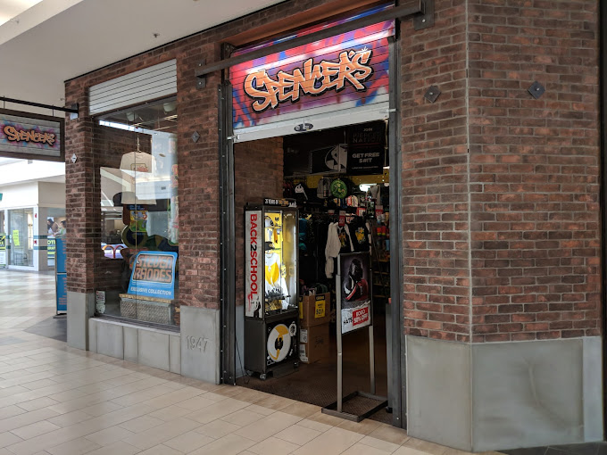Exterior of Spencer\'s located inside Marketplace Mall.