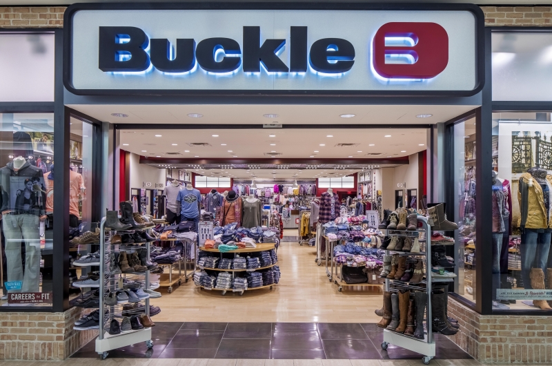 Exterior of Buckle located in Market Place Mall.