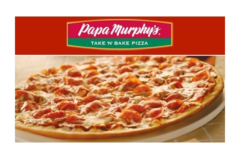 Thin crust pizza with pepperoni from Papa Murphy\'s.