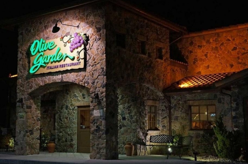 Exterior of Olive Garden.
