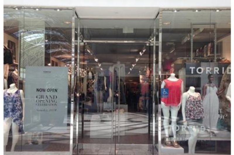 Exterior of Torrid located in Marketplace Mall.