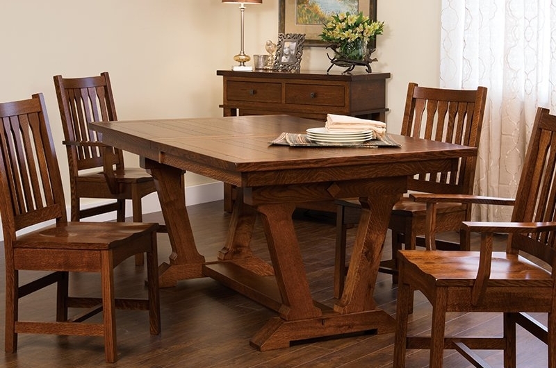 Dining table and chair set made my Amish Country Heirlooms