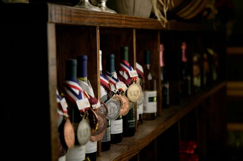 Award winning wine displayed at Alto Vineyards