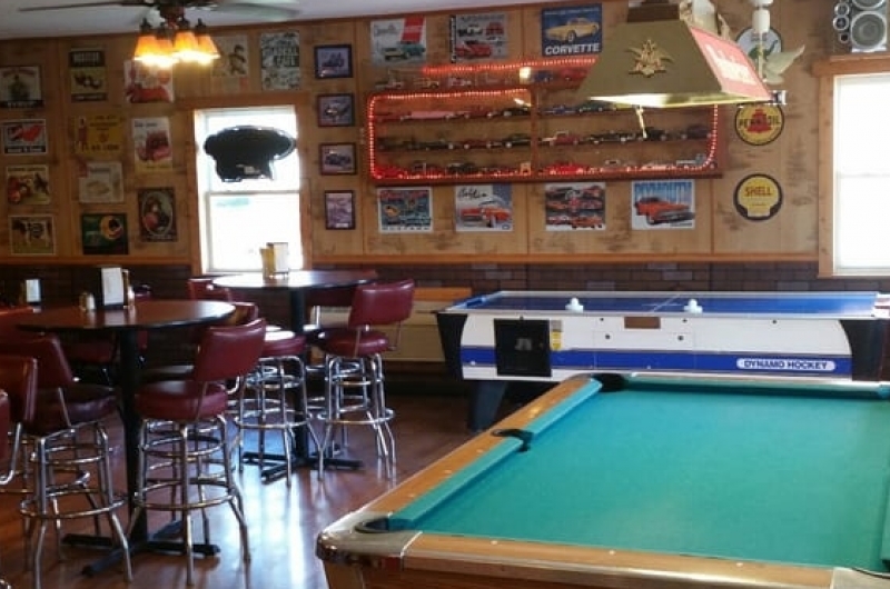Pool tables at Charlie\'s Grub & Suds.