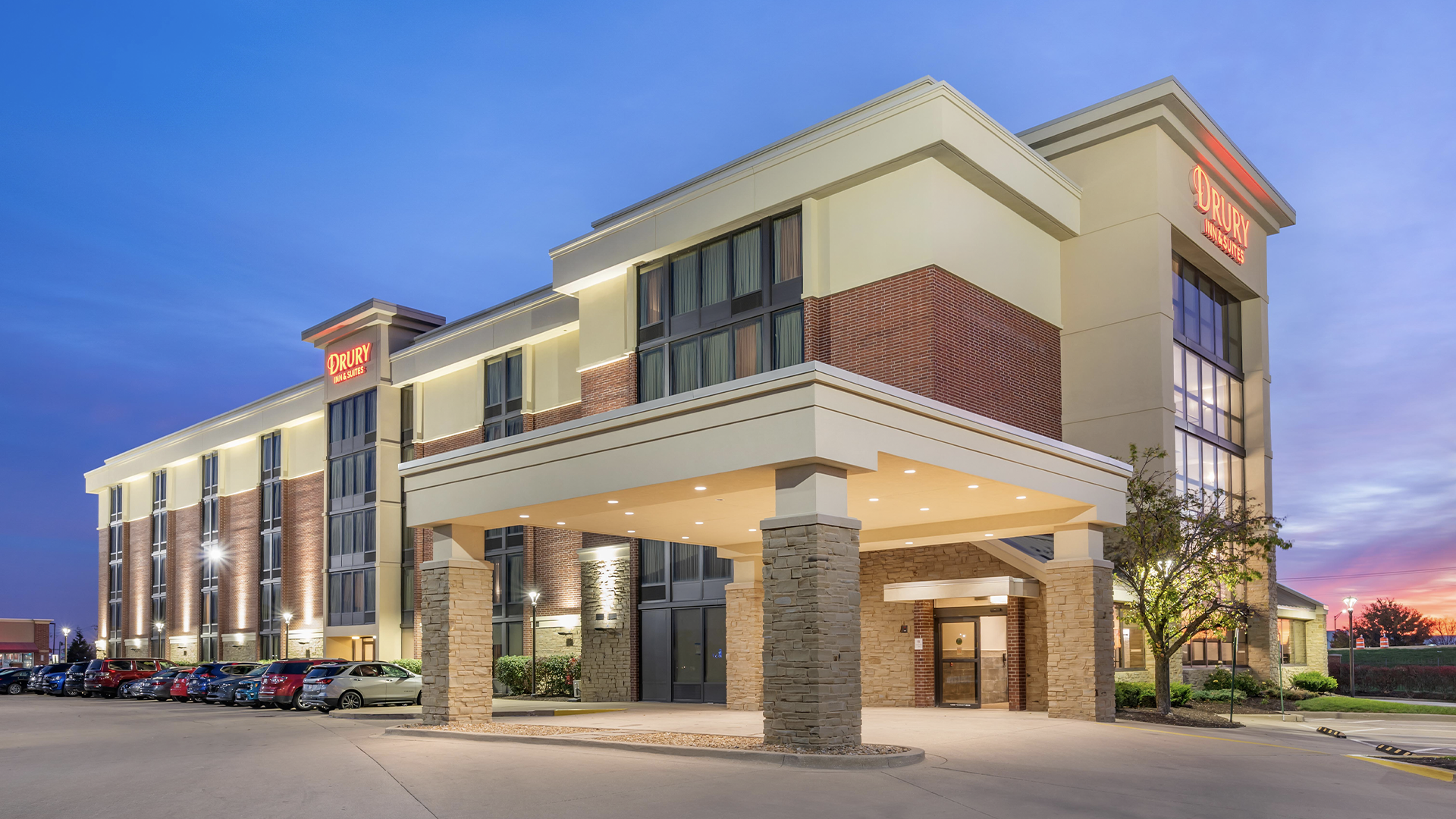 Exterior of Drury Inn at Night