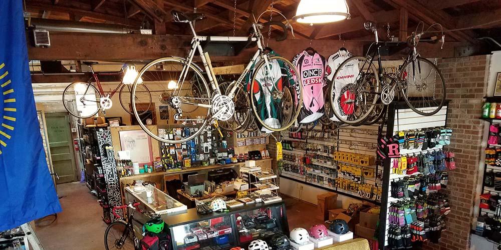 Store view of Itty Bitty Bike Shop featuring different bikes.