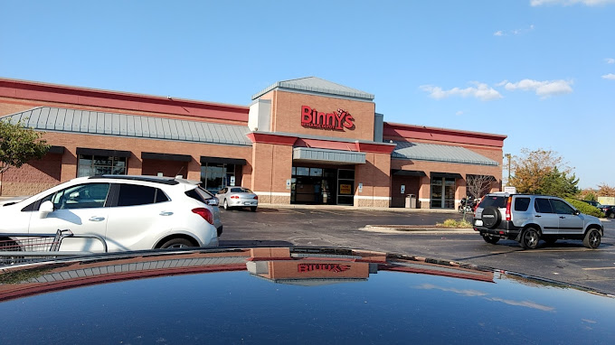 Exterior of Binny\'s Beverage Depot in Champaign.