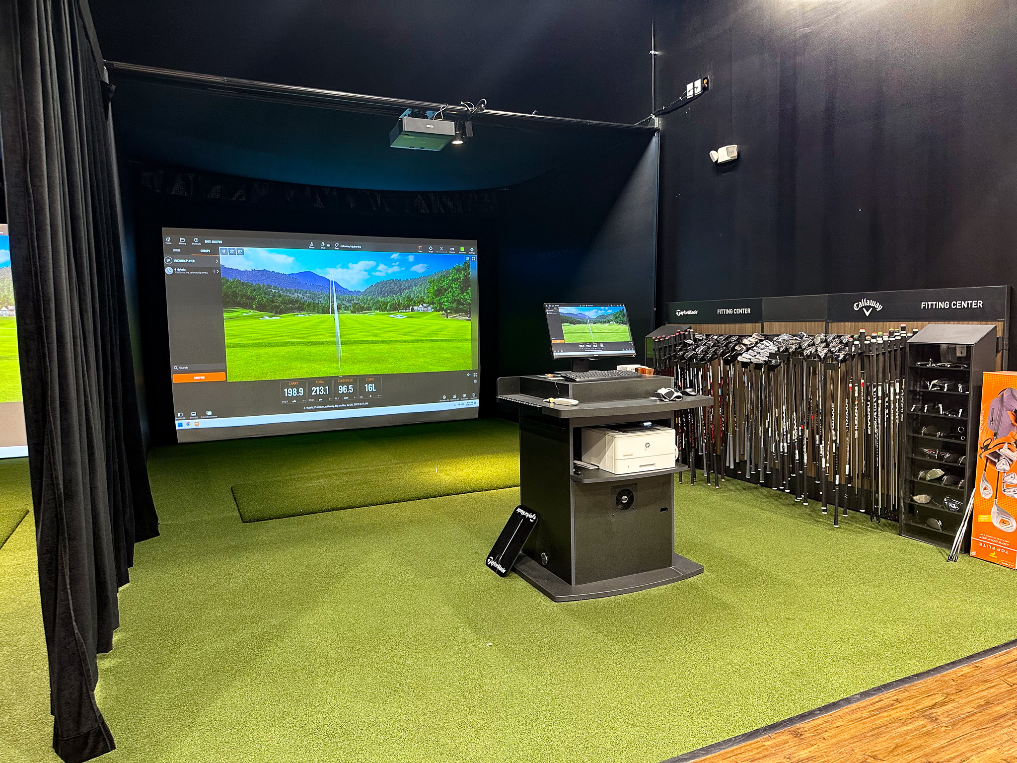 Golf simulator at Dick's House of Sport.