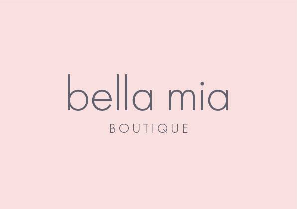 Pink logo for Bella Mia Boutique.