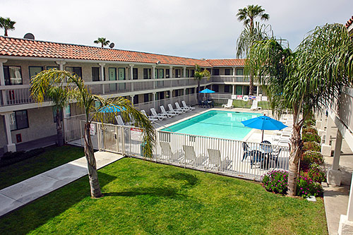 Motel 6 Carlsbad, CA Beach