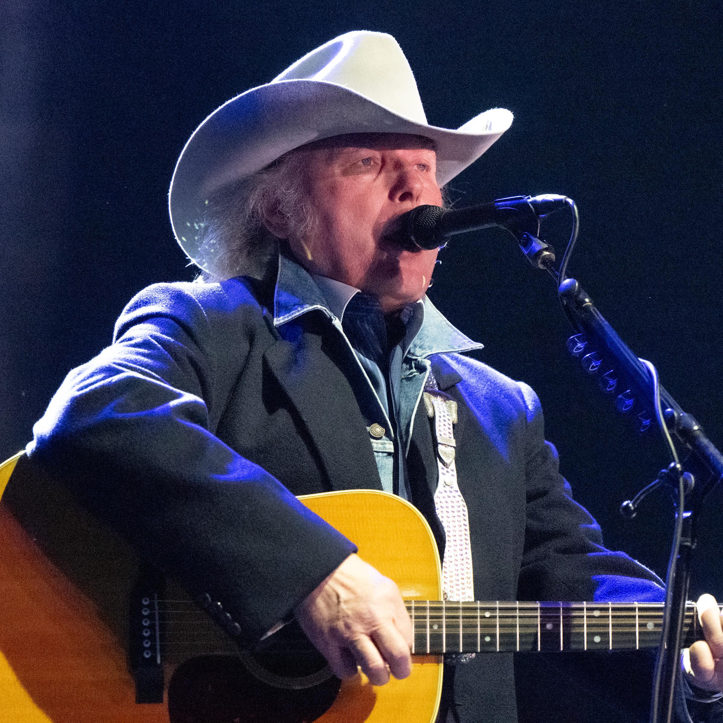 Dwight Yoakam