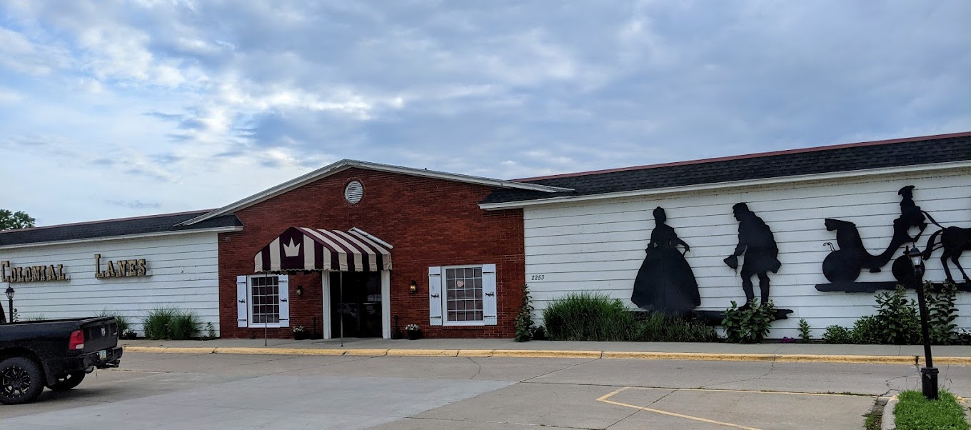 Colonial Lanes