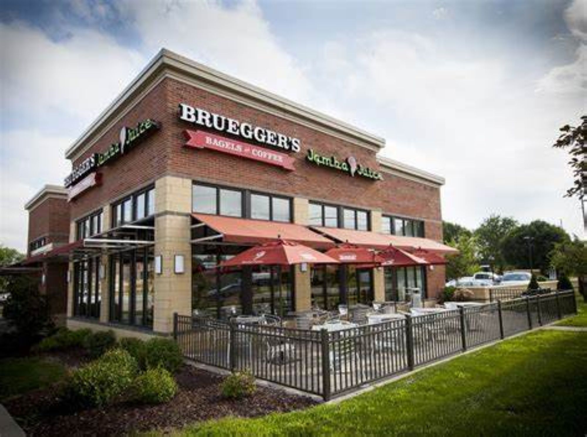 Bruegger's Bagels/Jamba Juice - Iowa City (Riverside Drive)