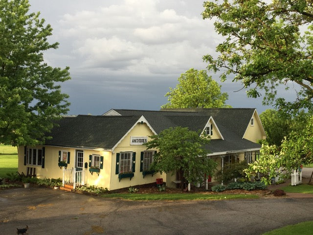 Iowa Farmhouse & Barntiques