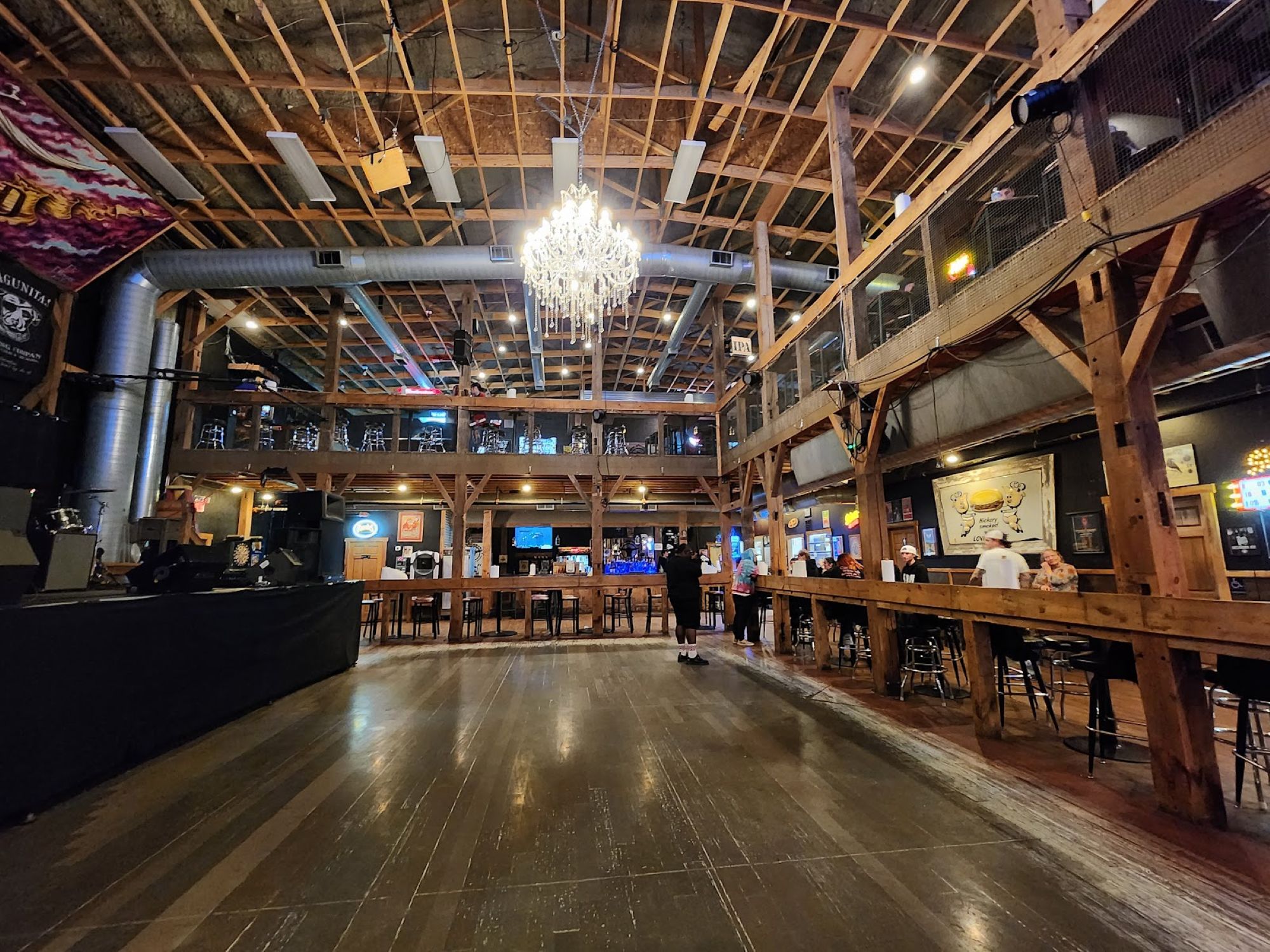 Wildwood Smokehouse & Saloon