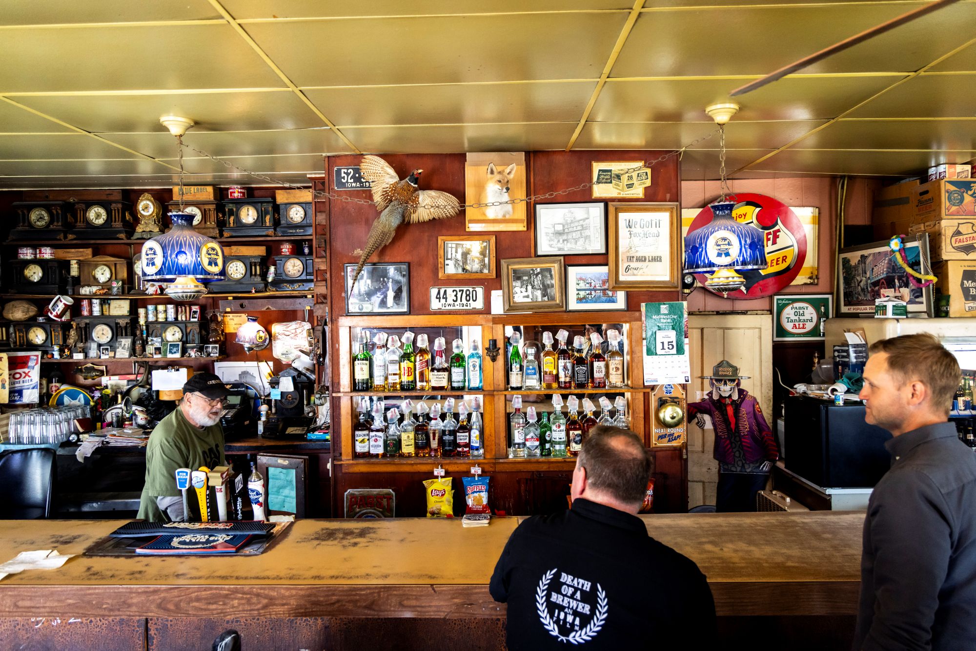 Dave’s Fox Head Tavern