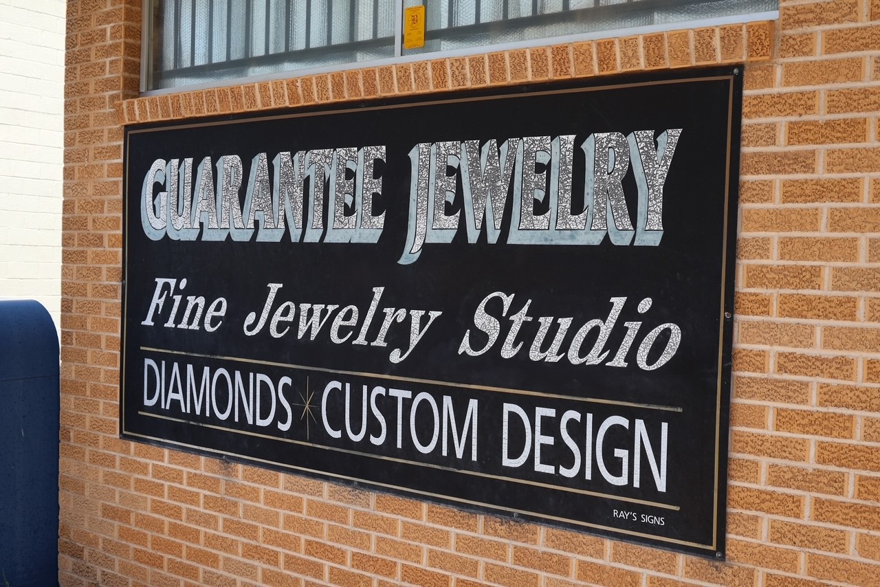 Guarantee Jewelry image