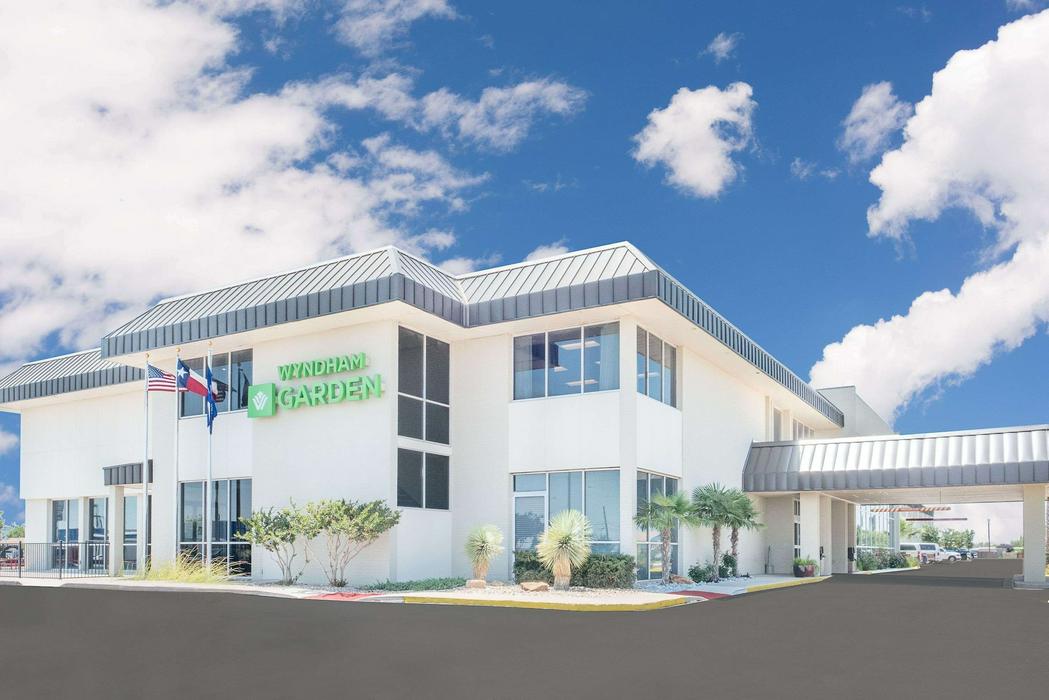 Wyndham Garden Midland image