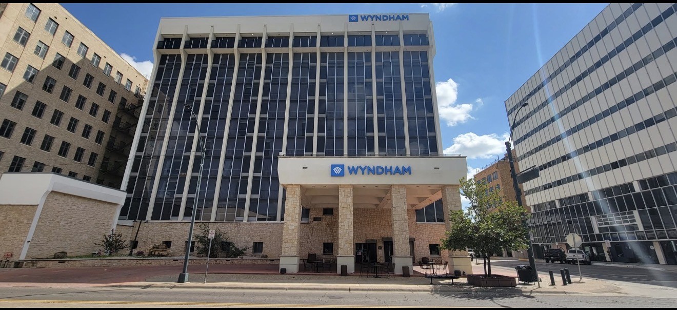 Wyndham Midland Downtown image