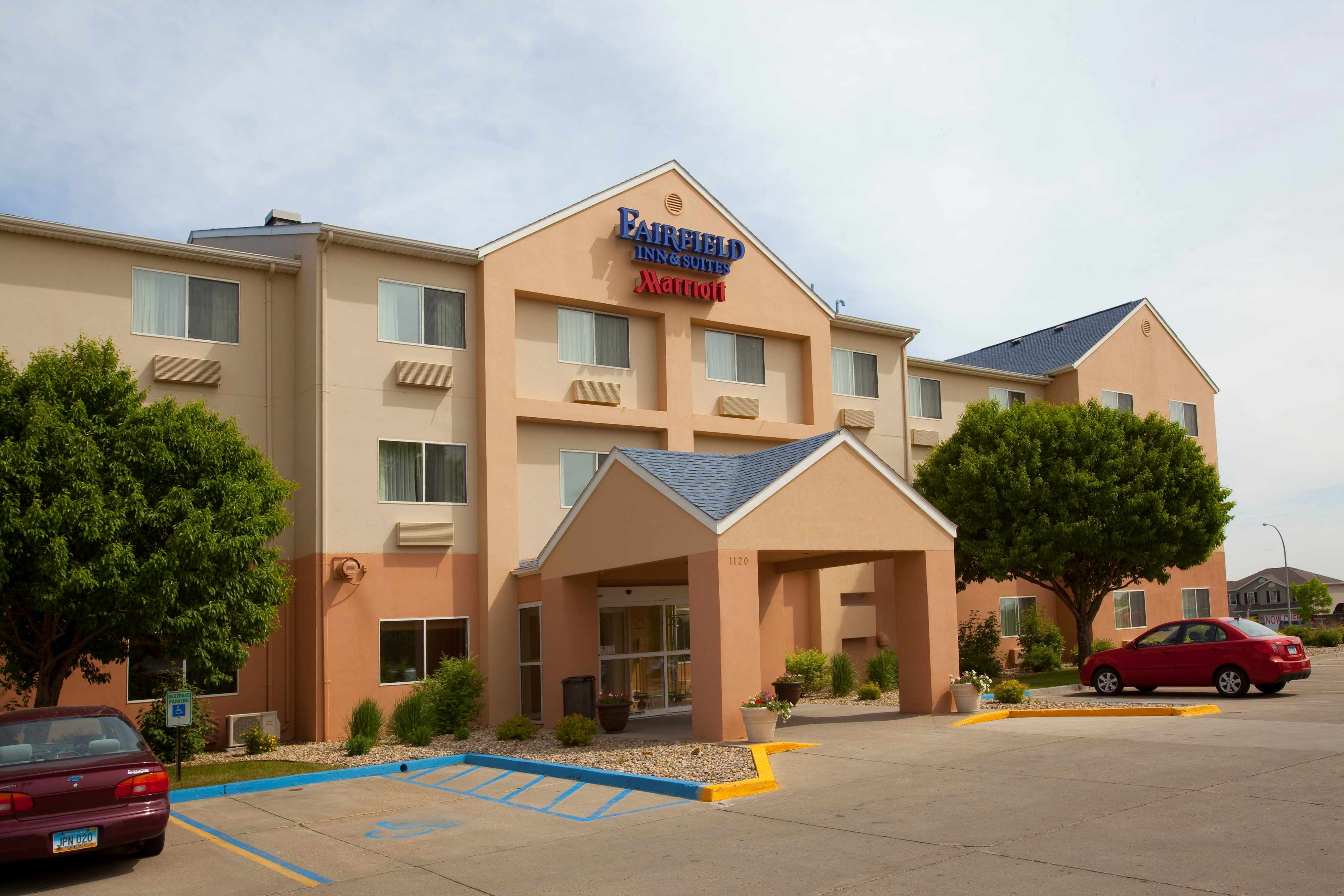 Fairfield Inn & Suites North