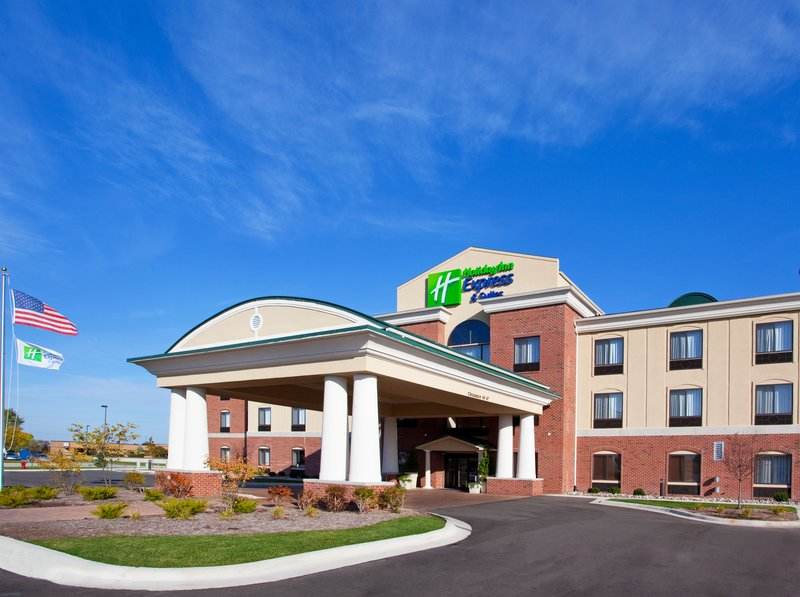 Holiday Inn Express & Suites - Bay City